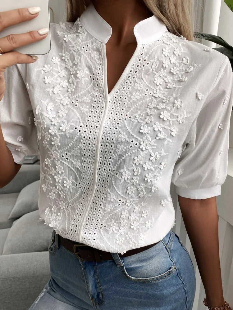 Camille™ — Mila Blouse met Elegante Broderie