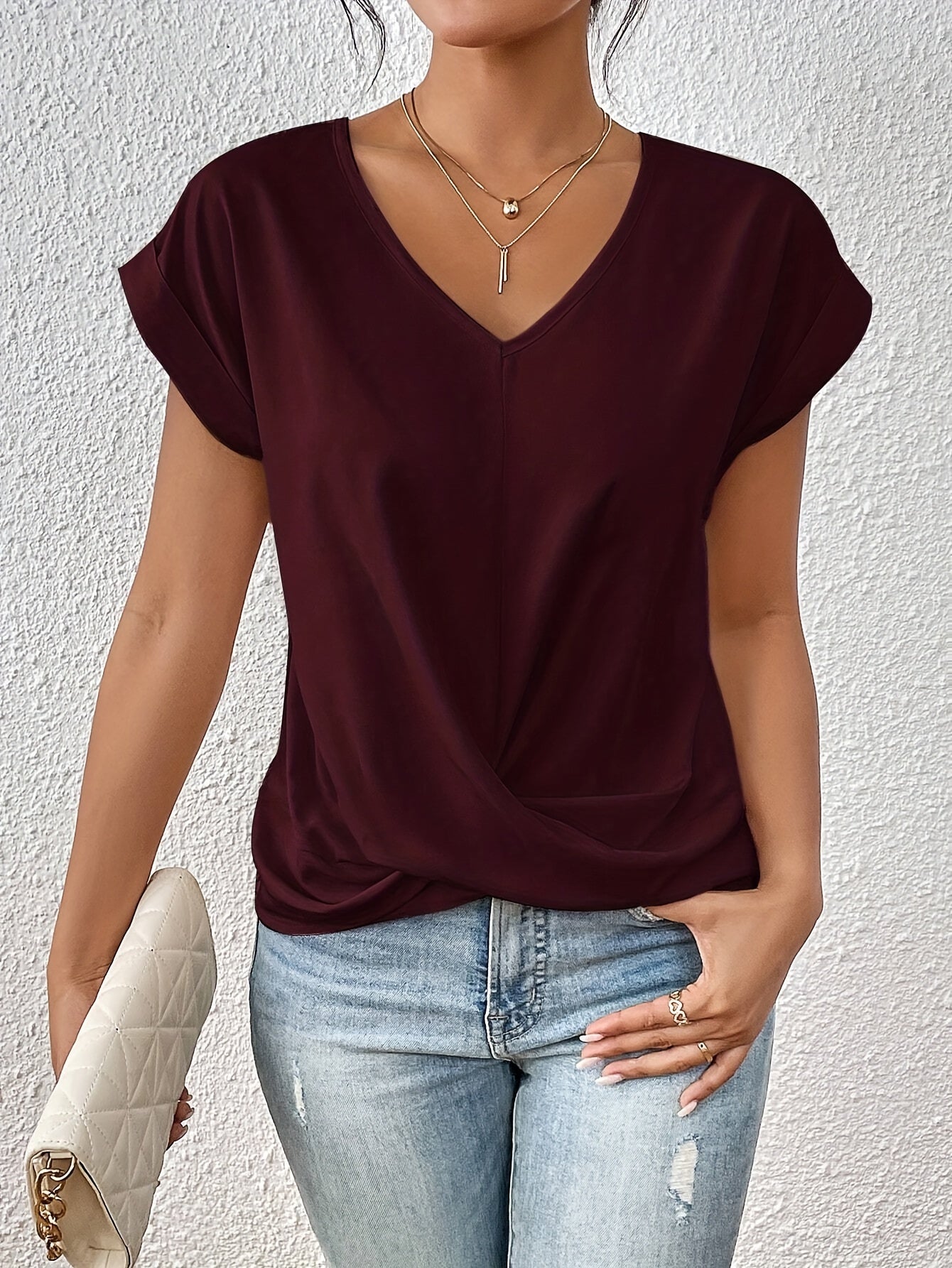 Cleo™ — Casual T-shirt met V-hals